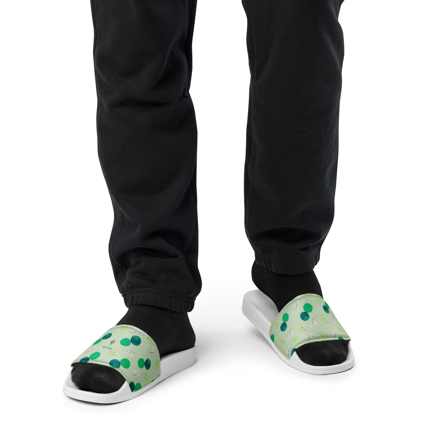 Men’s Riesing slides